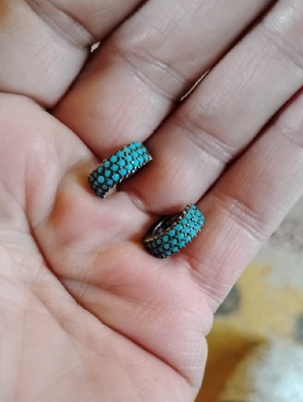 Mini Turquoise Huggies 925